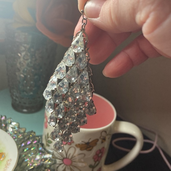 Gorgeous rhinestone chandelier earrings - Picture 3 of 4